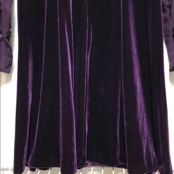 🦋💲 ⬇️VELVET MINI DRESS💜 - Picture 8 of 8